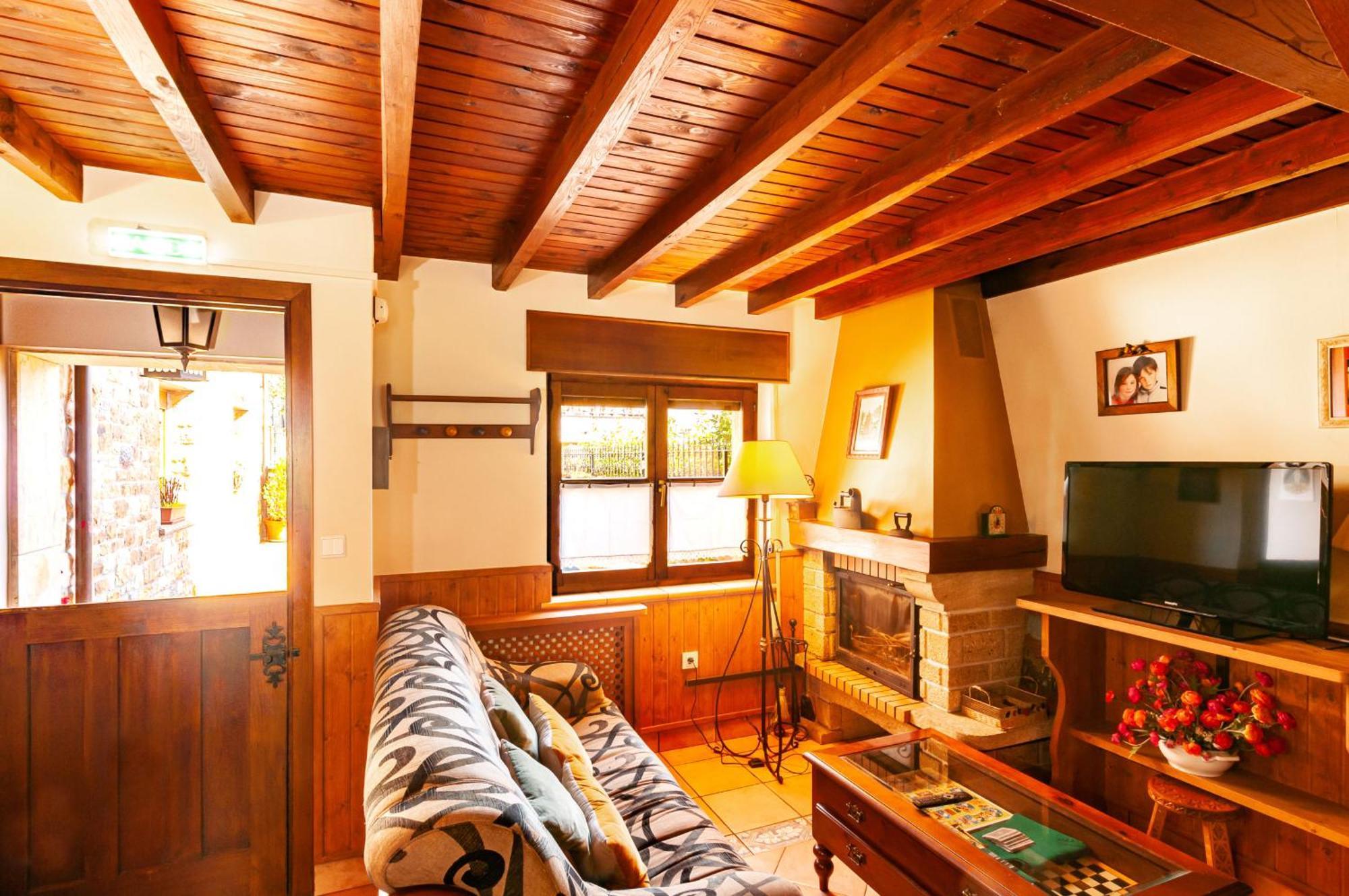 Casa Rural La Regoria Carrena de Cabrales Exterior photo